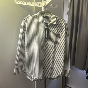 Karl Lagerfeld Paris oversized button-down brand new with tags